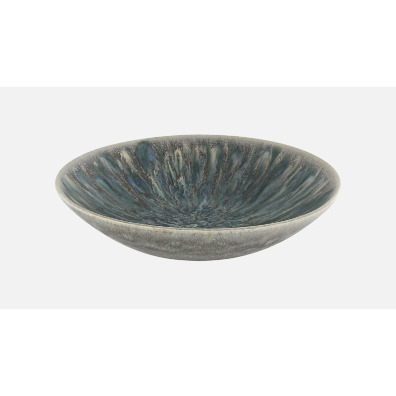 product/www.bhs-tabletop.com/22328-701132391010539-per-Playground-Aura-Plate-Deep-Round-Coup.jpg